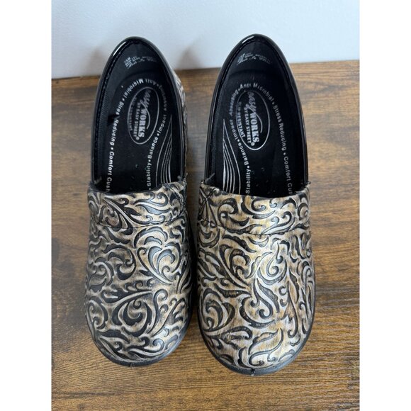 Women's Easy Works by Easy Street Laurie Slip-Resistant Shoe - Size 7.5 - Picture 2 of 7